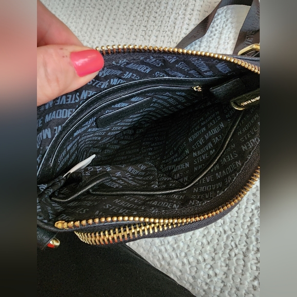Steve Madden guitar strap crossbody bag - Picture 4 of 10
